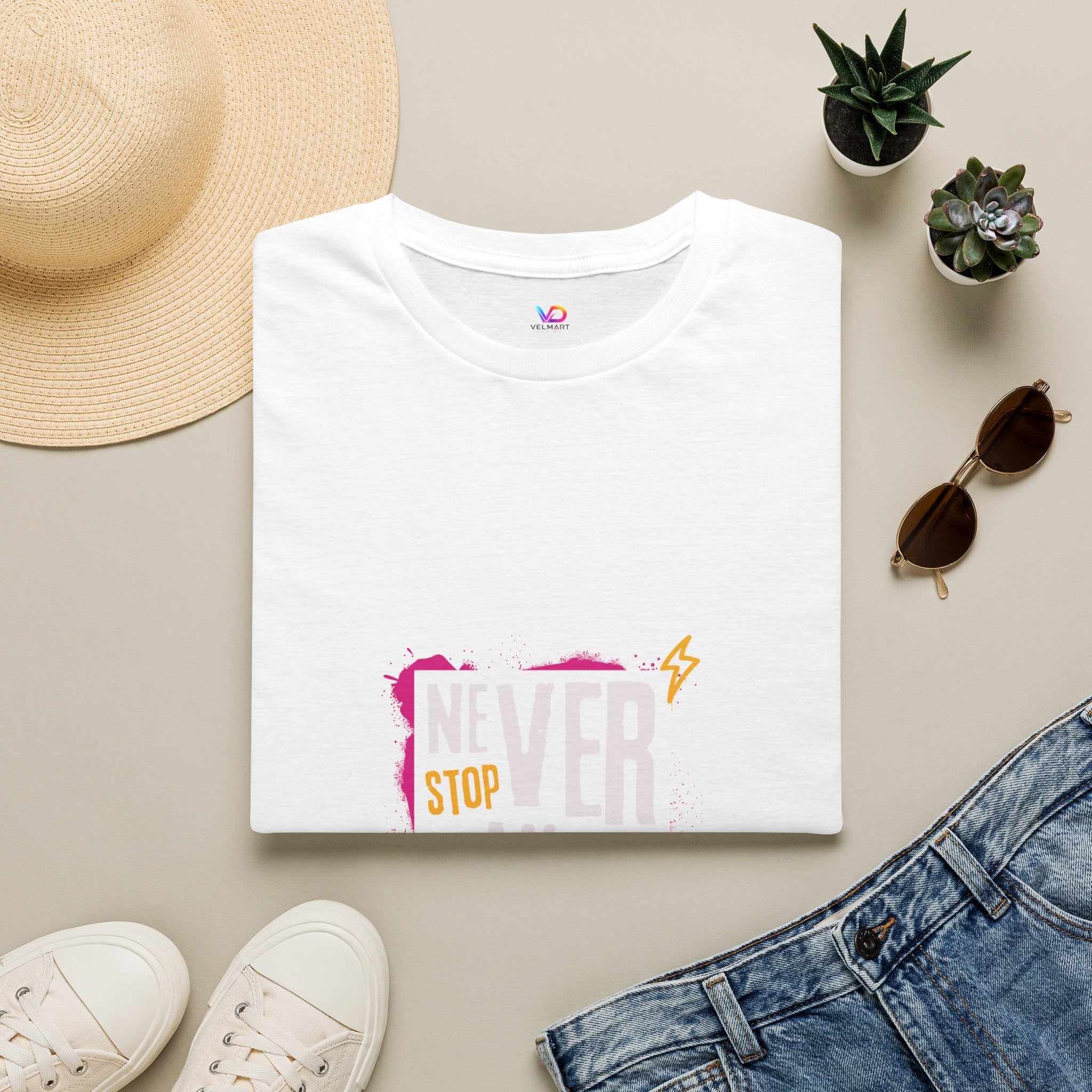 T-Shirt — "Never Stop Dreaming" Graphic Tee (Pink Brushstroke Lightning)