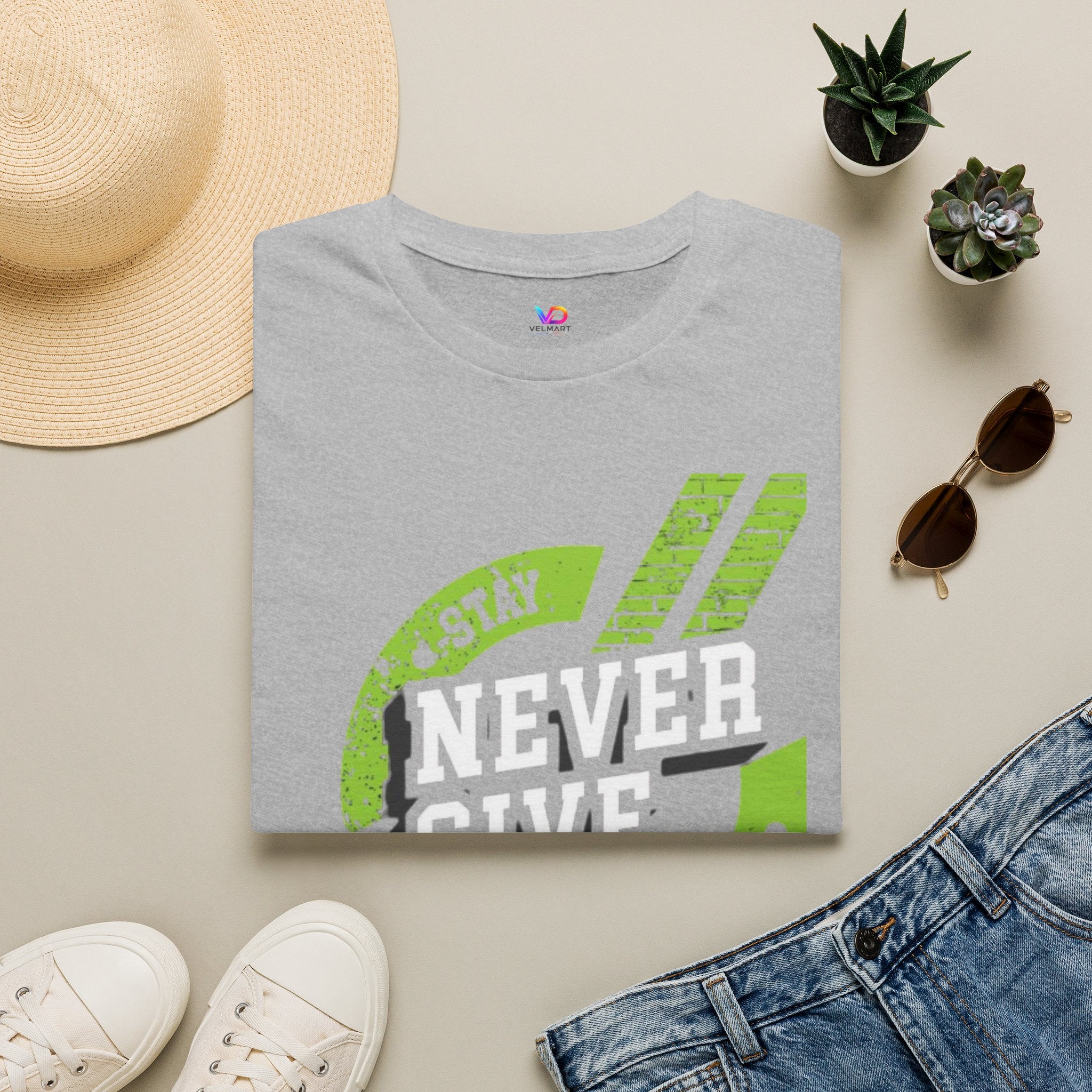 Never Give Up T-Shirt — Stay Strong Motivational Tee